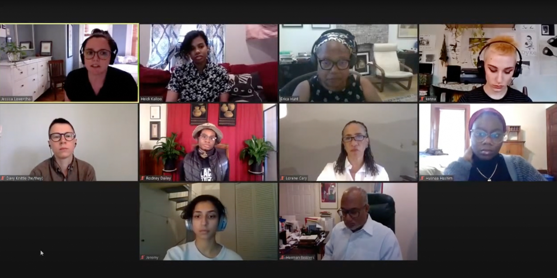 Ten people in a videoconference on a computer screen